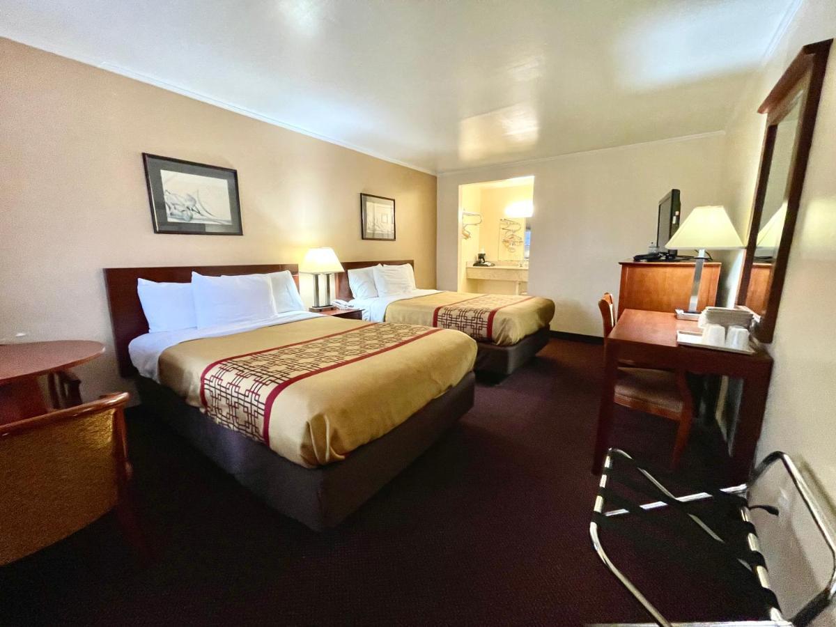 Passport Inn Somers Point - Somers Point Bagian luar foto